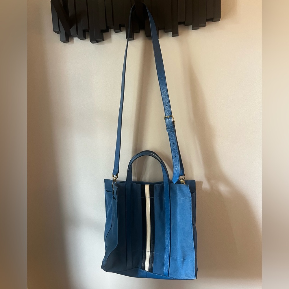 Fossil handbag